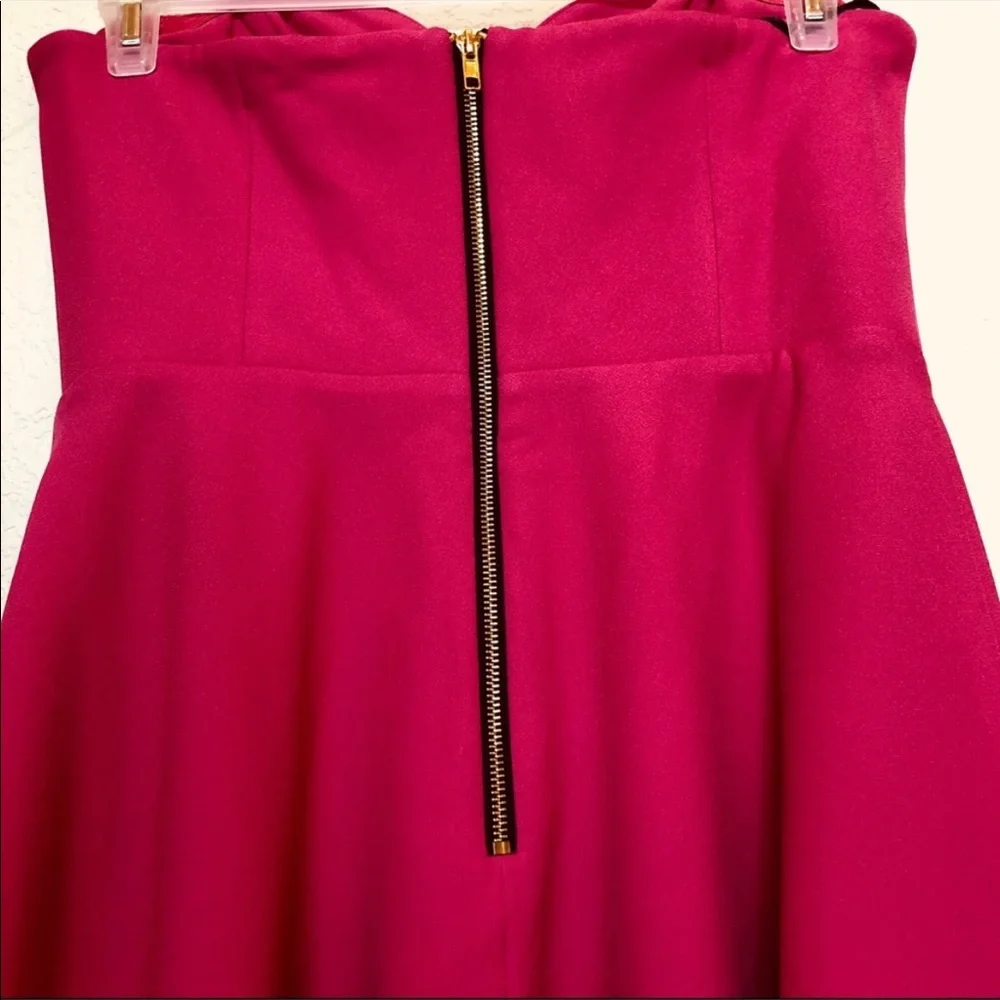 NBD NAVEN TWINS Disclosure Dress in Fuschia - Picture 5 of 7